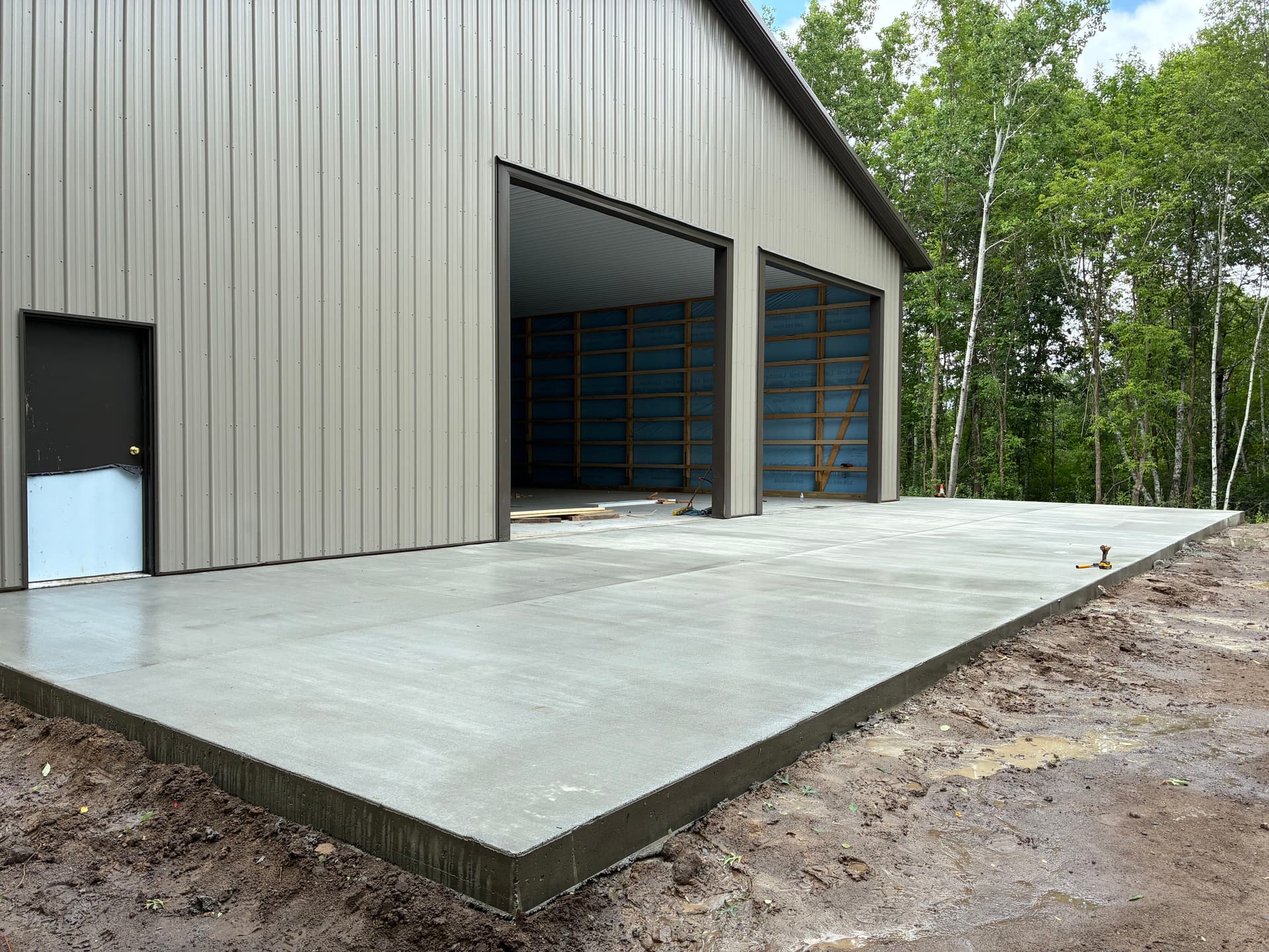 Gallery photos for 60x100 Shed Floor and Apron Built for Hard Daily Use: Image #5